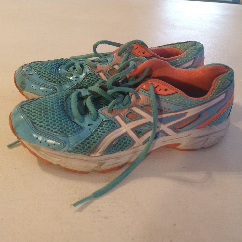 Sneakers, Size 6